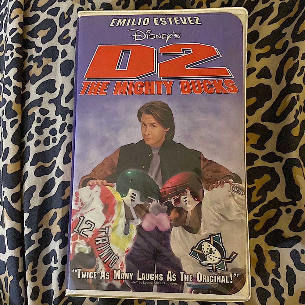 BUNDLE videos/dvds & Save! VTG. Disney’s “D2: THE MIGHTY DUCKS”
